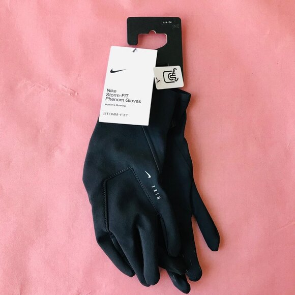Nike Accessories - Nike women's  Black Storm-FIT Shield Phenom Running Gloves Size : S (7-7.5")